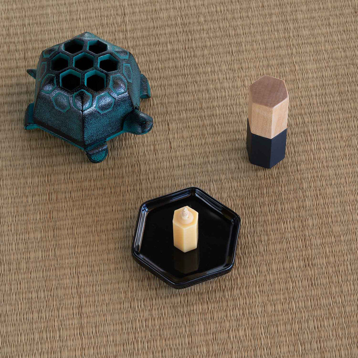 Candle Snuffer, Rockaku