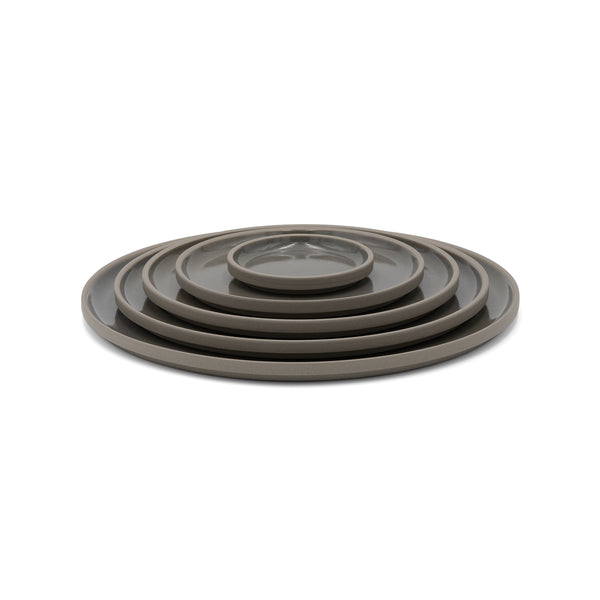 Hasami Porcelain プレート　グレーコレクション　ダークブラウン Hasami Porcelain - Plate, Dark Gray – JINEN