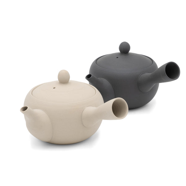 http://jinenstore.com/cdn/shop/products/nankei_pottery_teapot_anzu-3_grande.jpg?v=1665421006