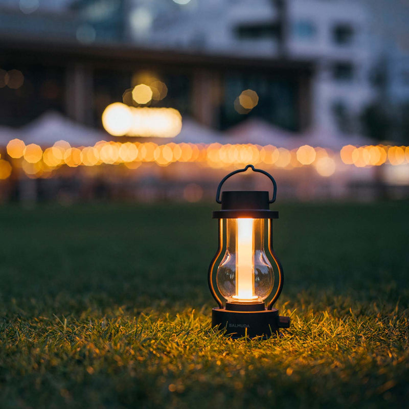 BALMUDA The LED Lantern features 3 light modes and up to 50 hours of  cord-free use » Gadget Flow