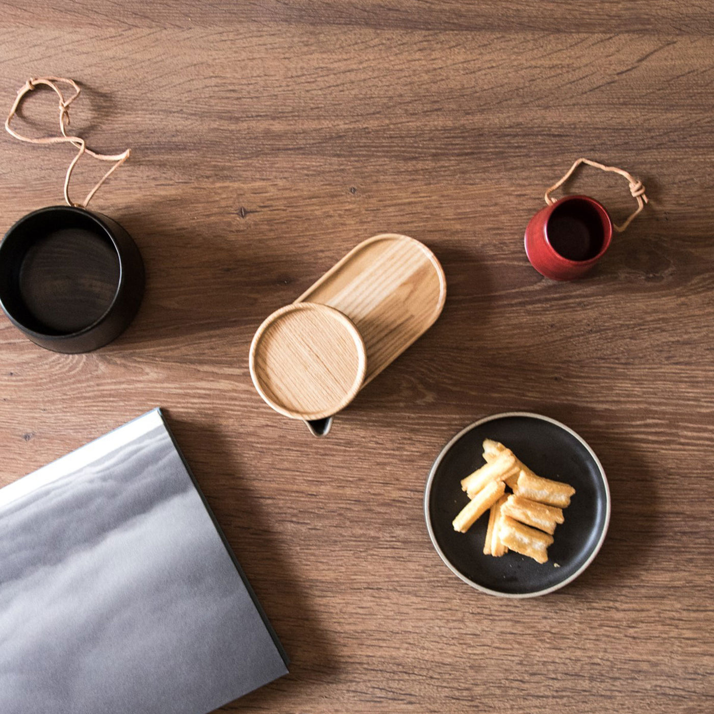 Hasami Porcelain - Wooden Oval Tray, Ash – JINEN