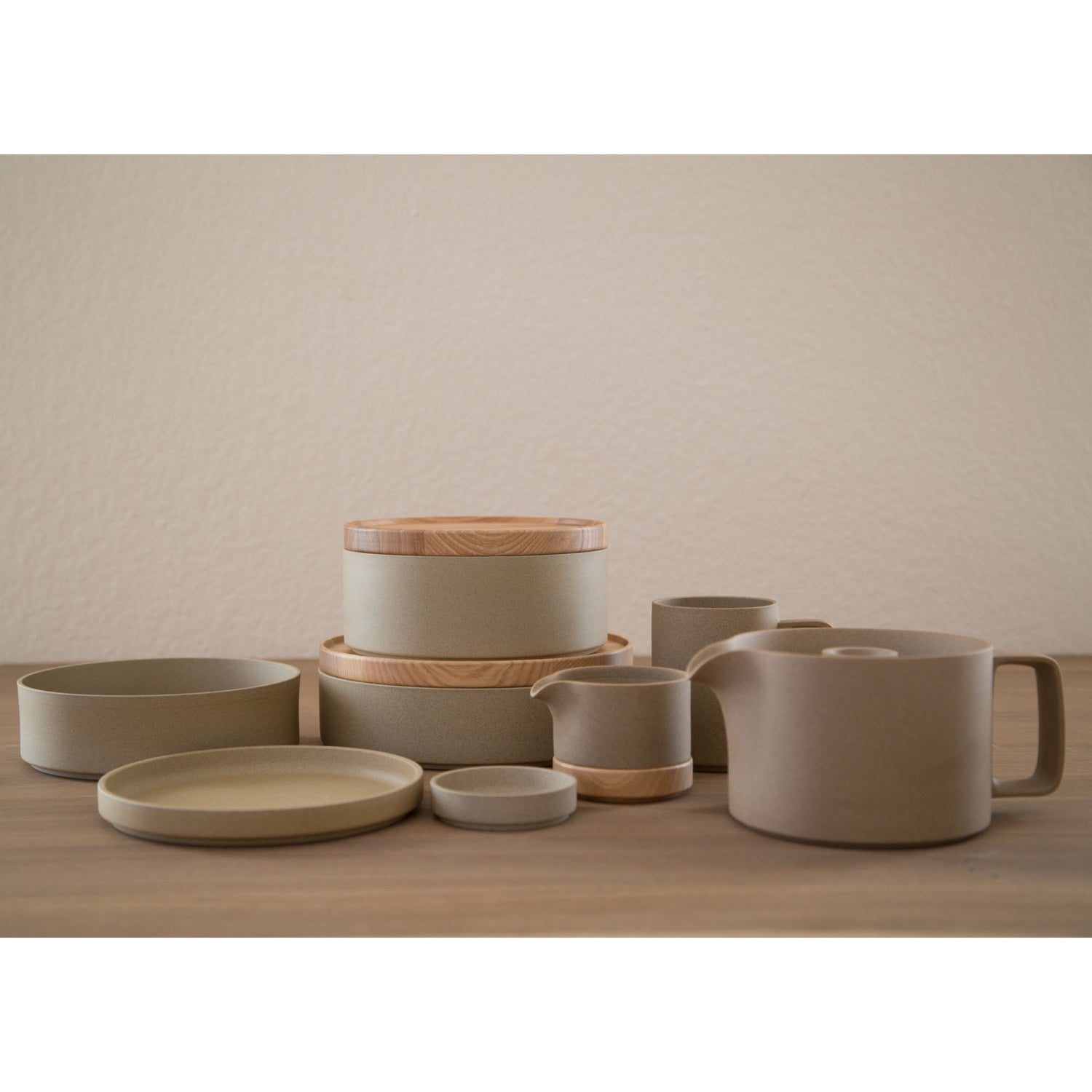Hasami Porcelain - Plate, Natural