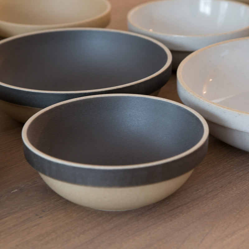 Round Bowl, Black-Bowl-Hasami Porcelain-5.75"-JINEN