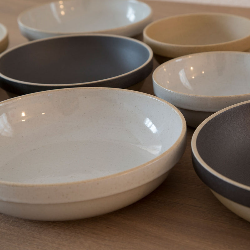 Round Bowl, Gloss Gray-Bowl-Hasami Porcelain-5.75"-JINEN