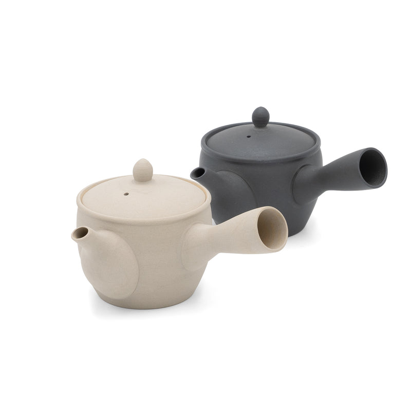 https://jinenstore.com/cdn/shop/products/nankei_pottery_teapot_fuyou-3_800x.jpg?v=1665421220