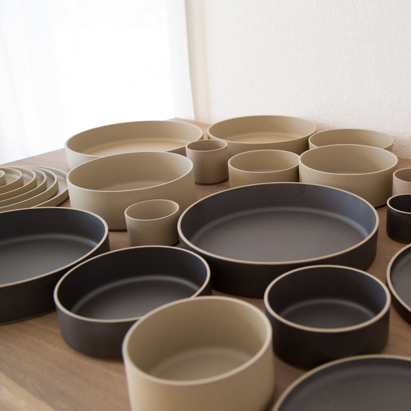 Hasami Porcelain - Bowl, Black – JINEN