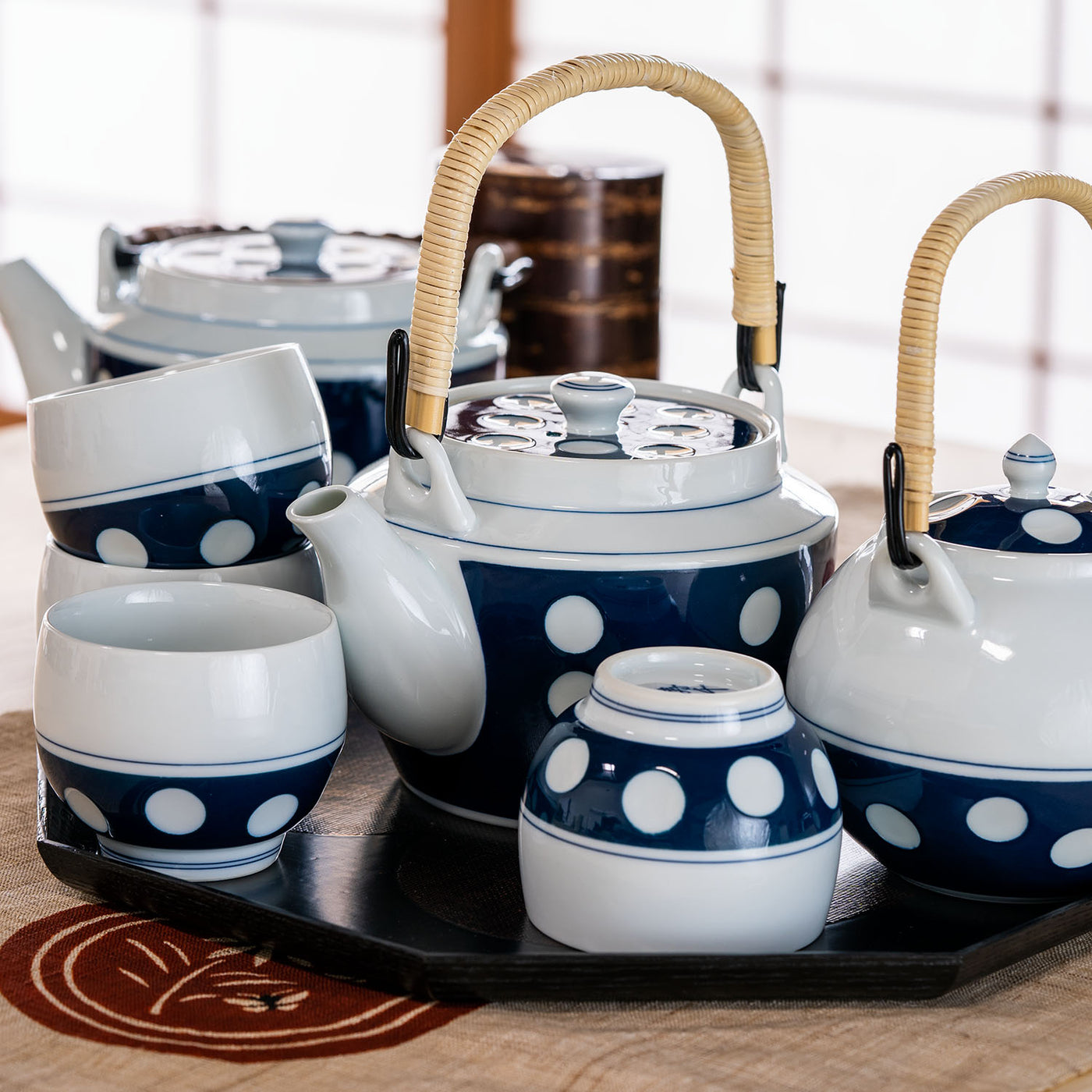 Japanese store 'Zenraku' Tea Set 6 pcs. W/lids